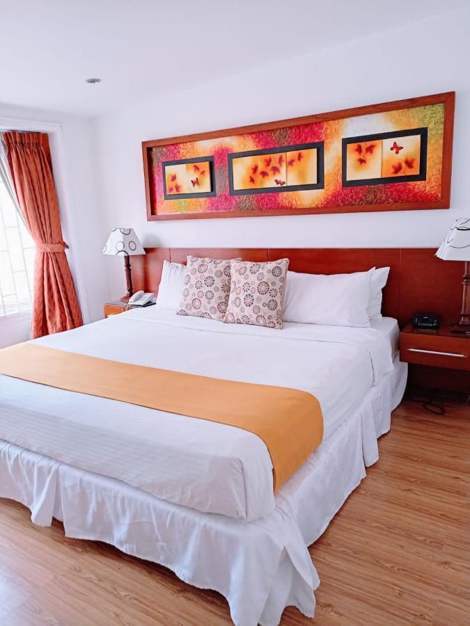 Hotel Marbella Chico Богота Экстерьер фото