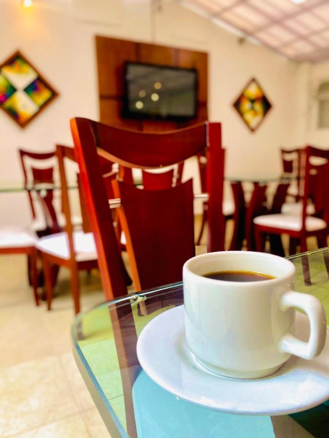 Hotel Marbella Chico Богота Экстерьер фото