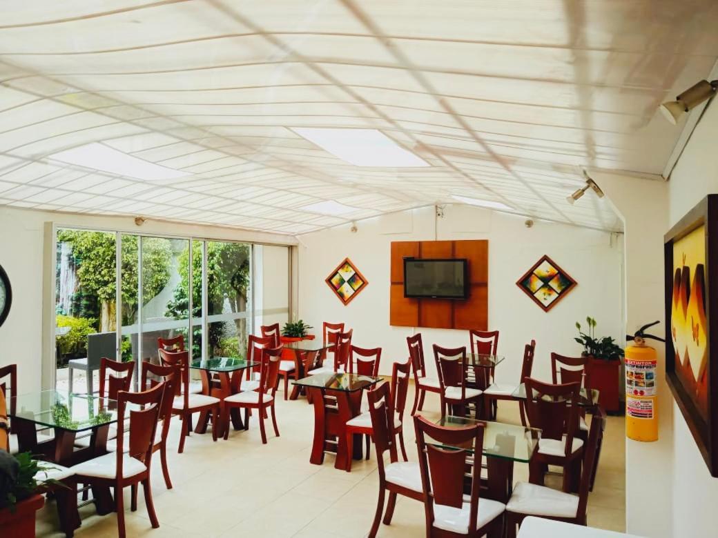 Hotel Marbella Chico Богота Экстерьер фото